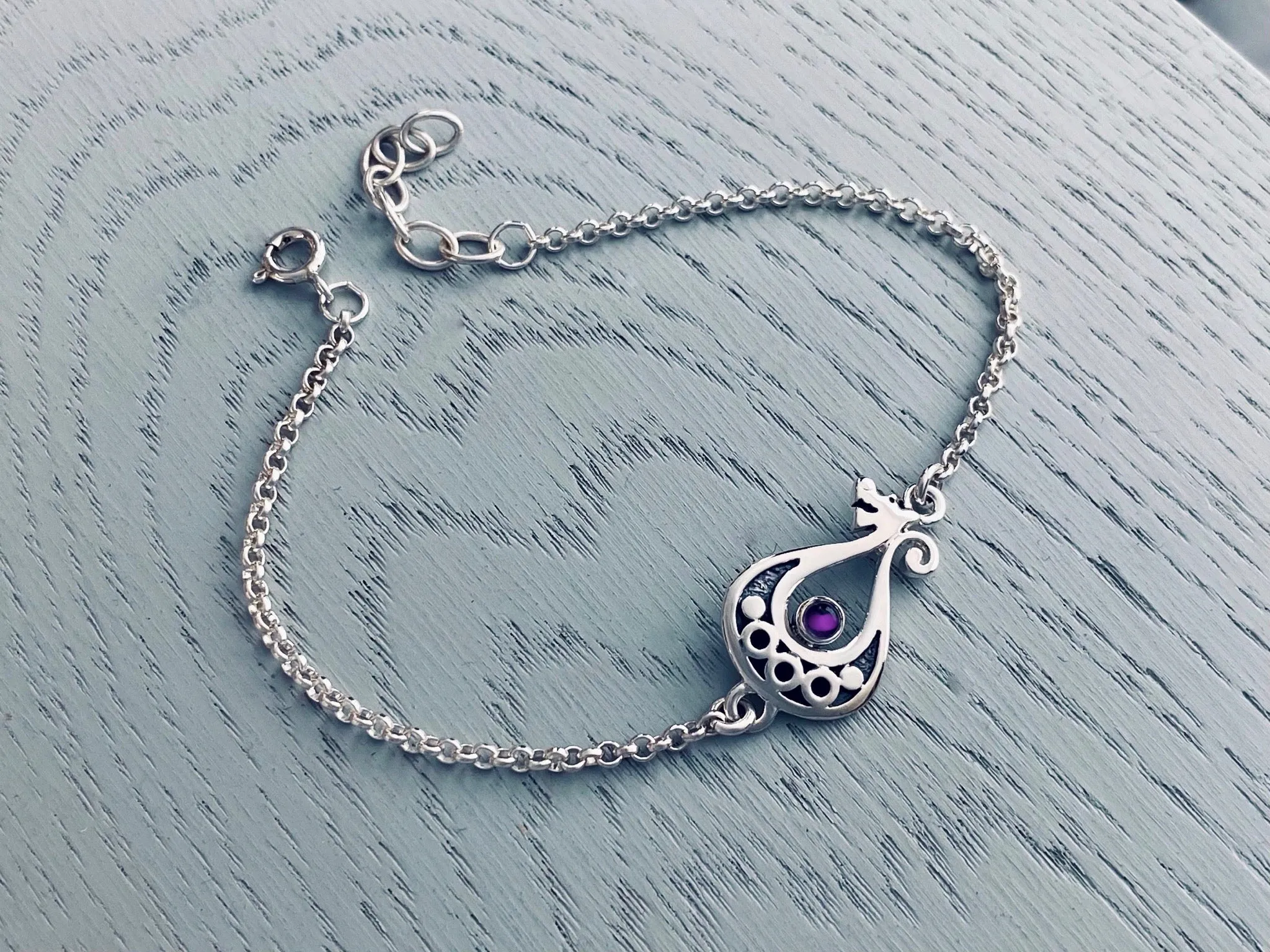 Drekkar Bracelet with Amethyst