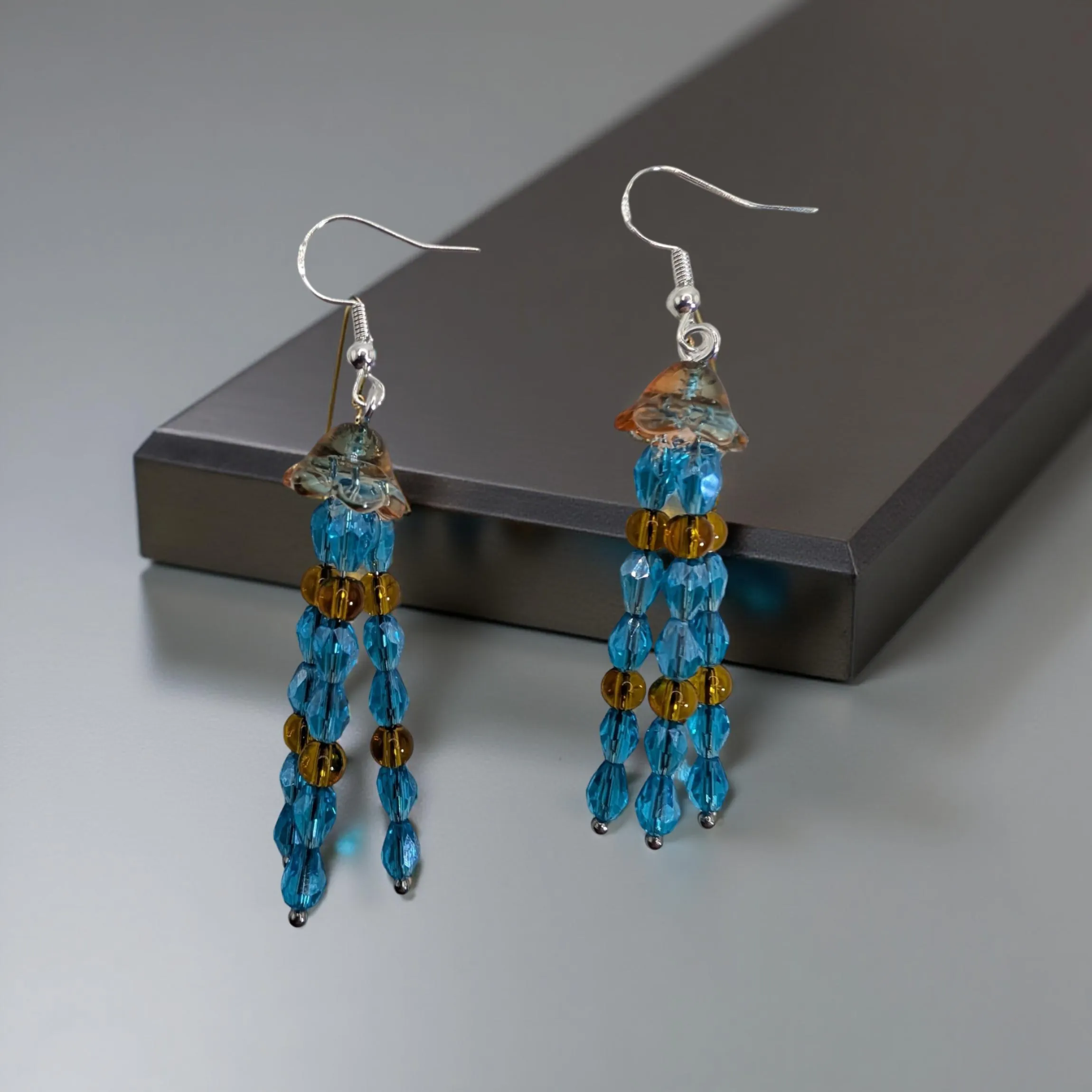 Jellyfish - Earrings -Amber