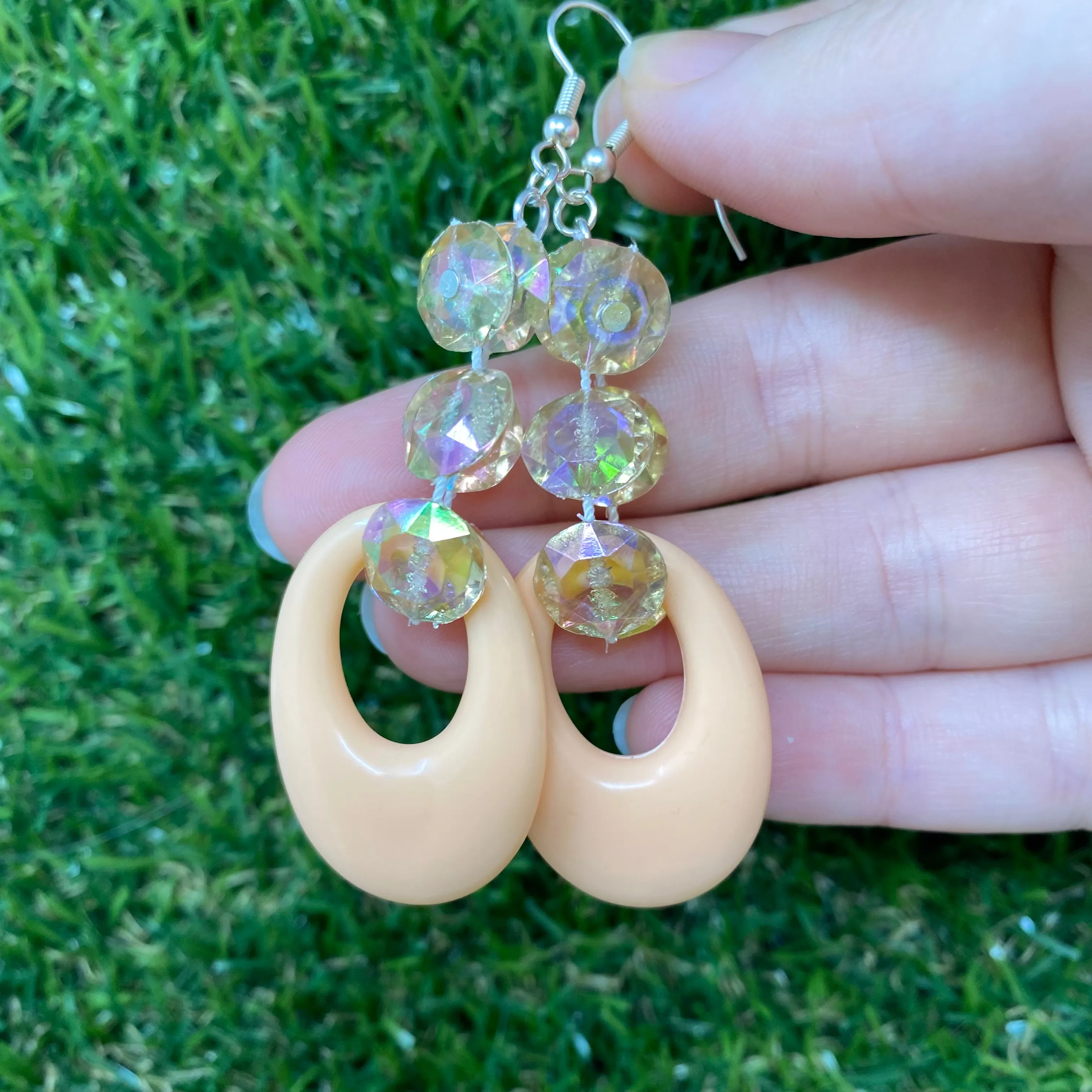 Kitsch Sixties style hoop earrings