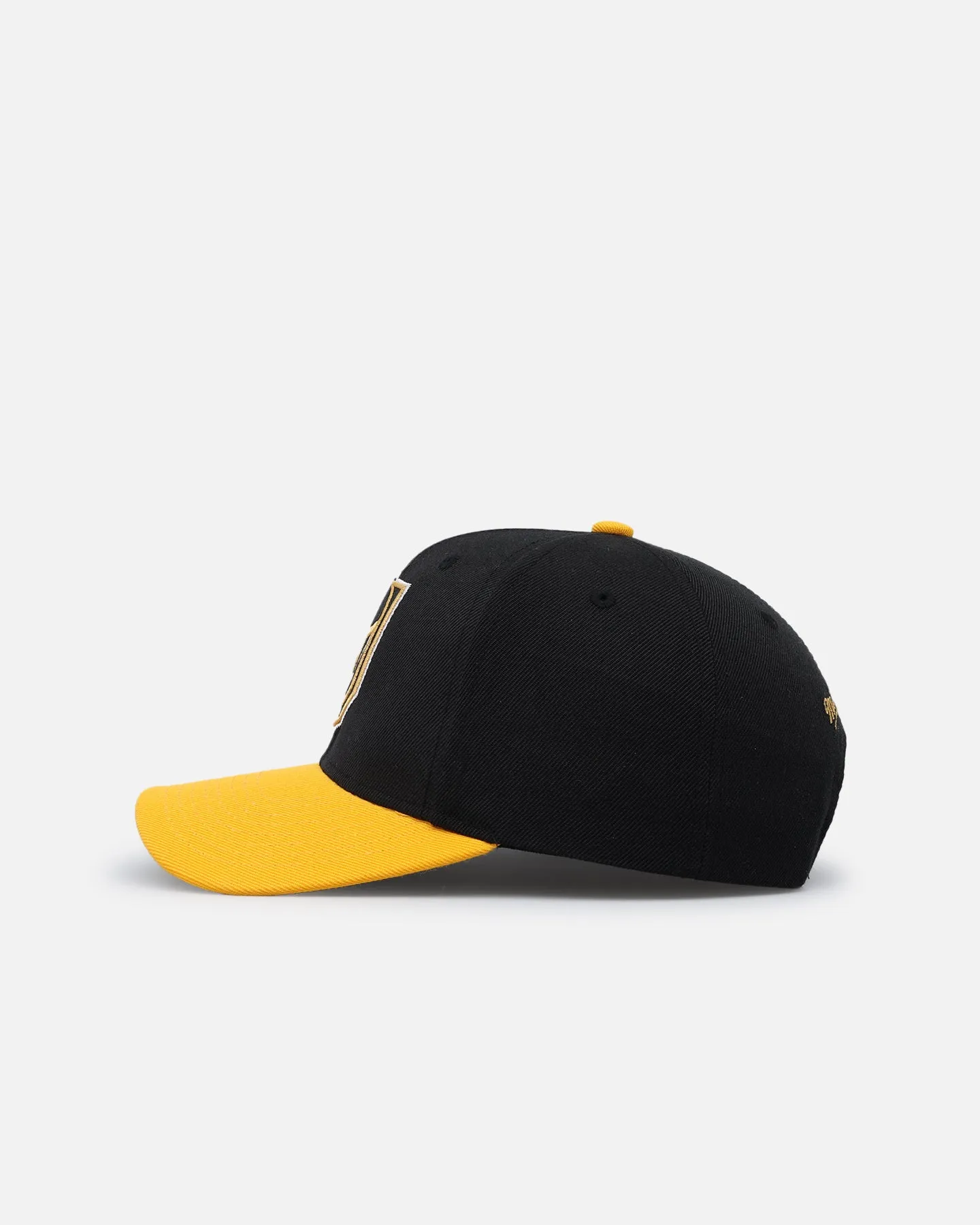 Mitchell & Ness Vegas Golden Knights "Enter The Dragon" Pro Crown Snapback Black/Ochre